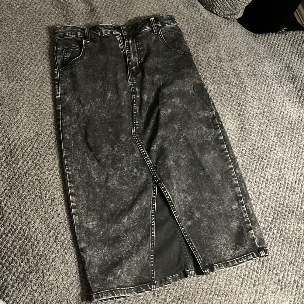 By Egreis pencil skirt. Size medium